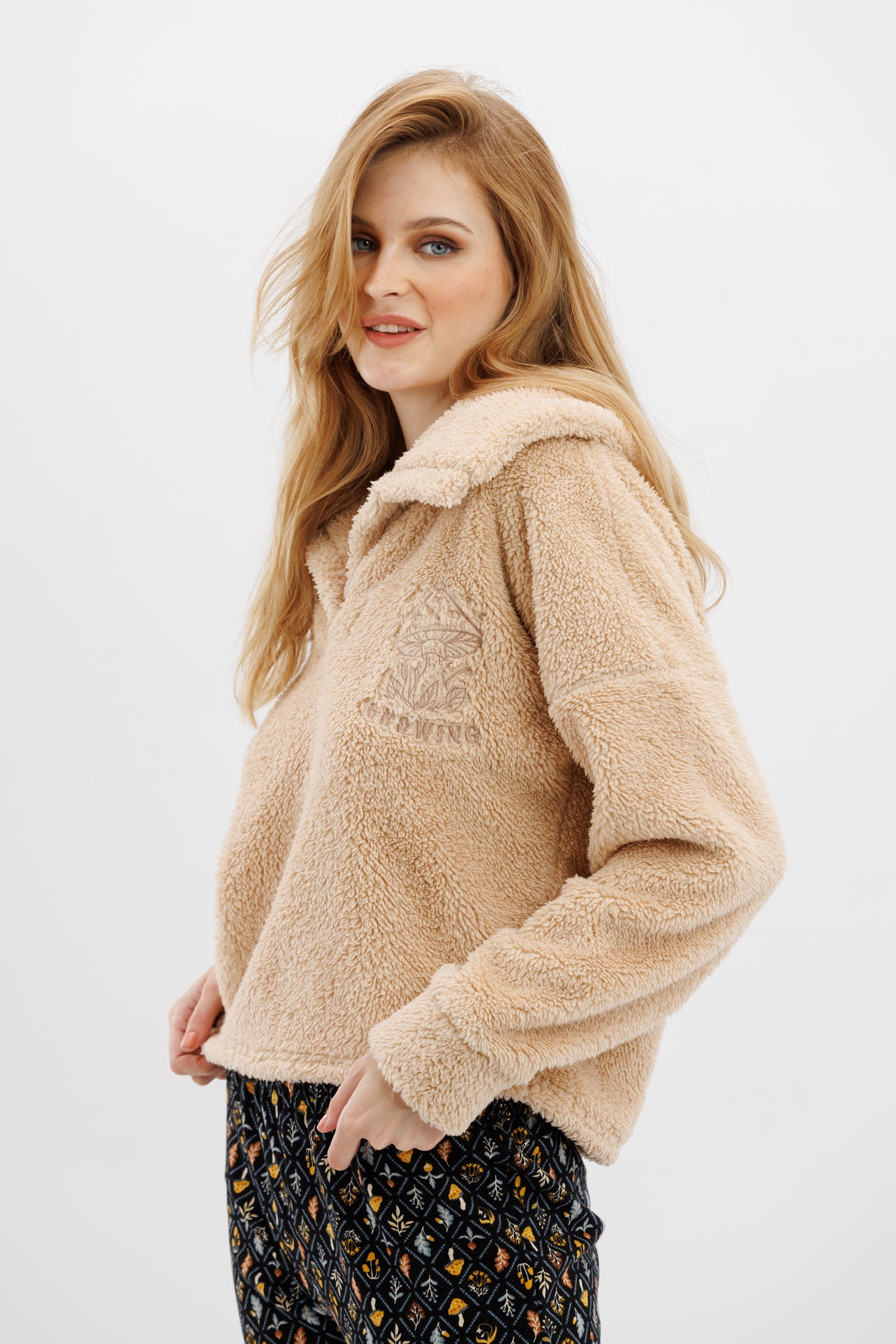 Mashroum Beige top