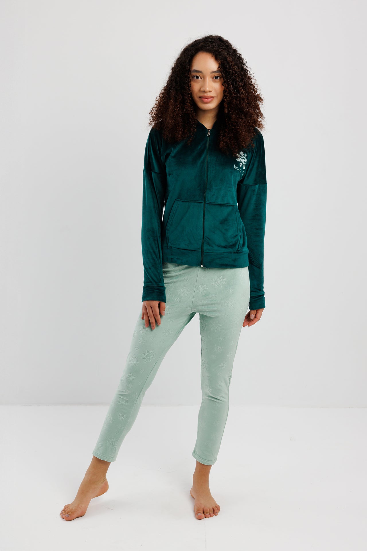 Winter Frost Cozy Set